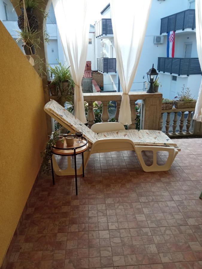 Apartments Tomic Vodice Dış mekan fotoğraf