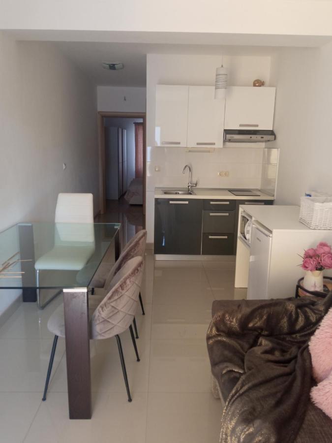 Apartments Tomic Vodice Dış mekan fotoğraf