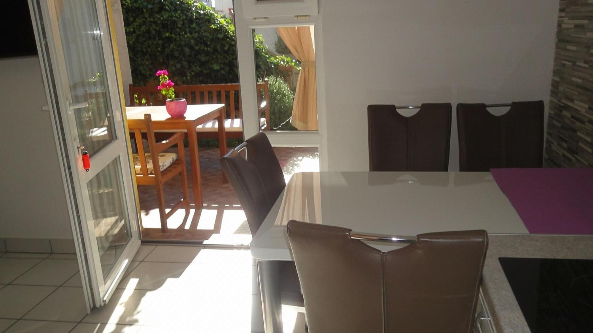Apartments Tomic Vodice Oda fotoğraf